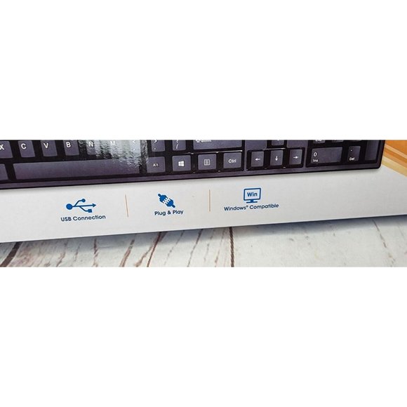 Manhattan Plug & Play LED Wired Black Basic Windows Compatible Computer Keyboard - Picture 2 of 12